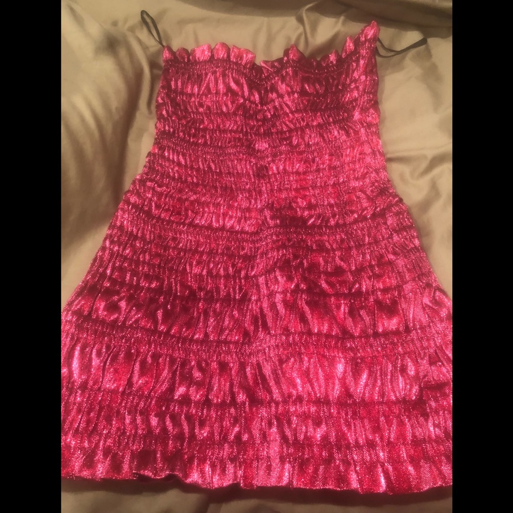 Strapless dress fits so cute hot pink matalic